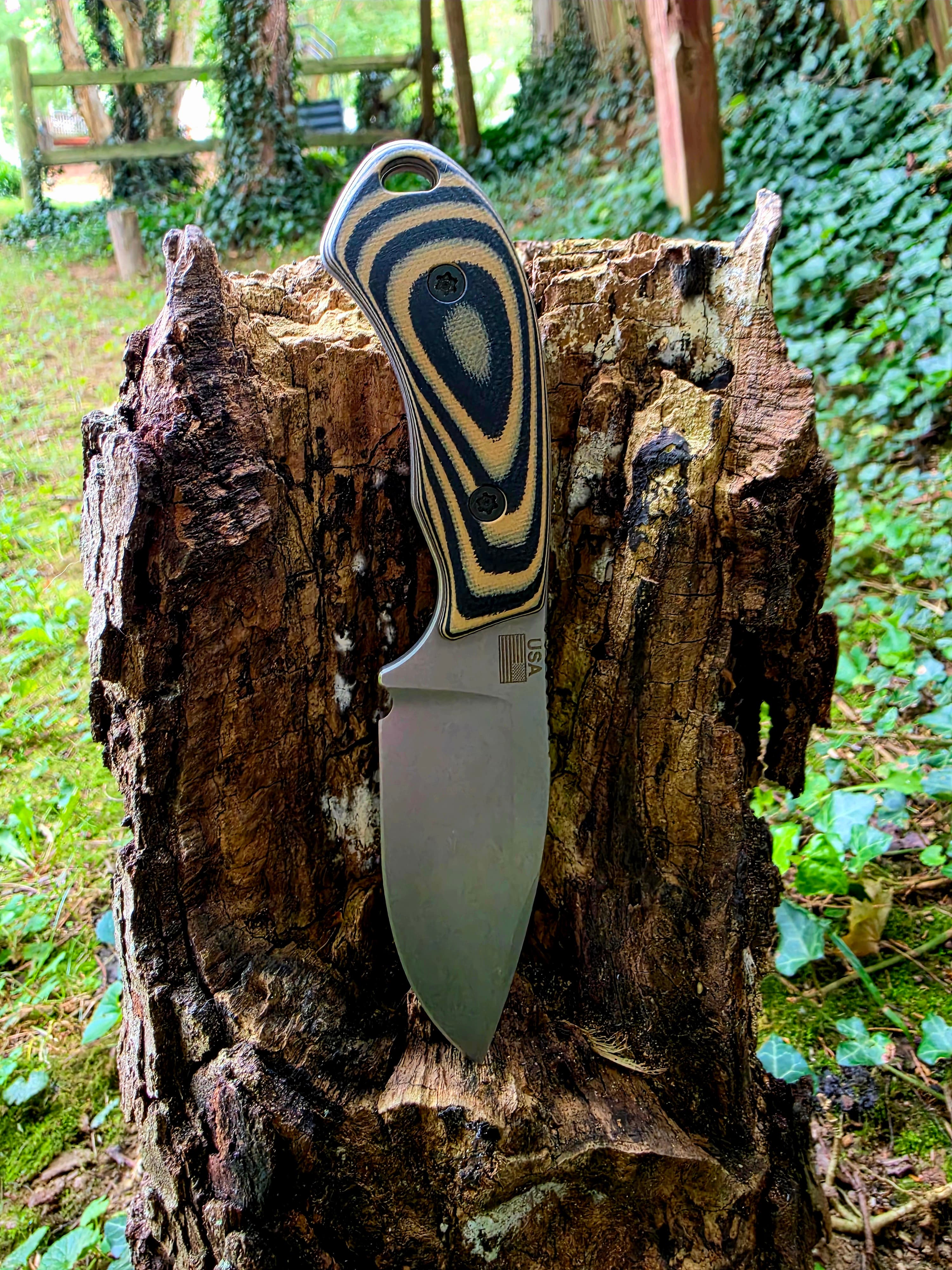 Wildcat - Coyote and Black G10 · MagnaCut · EDC, view 3